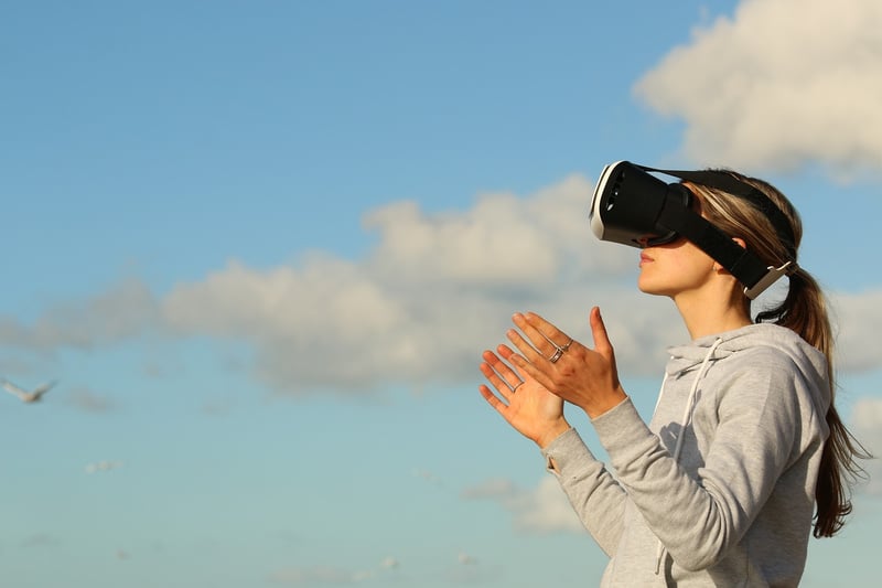 Virtual Reality Glasses